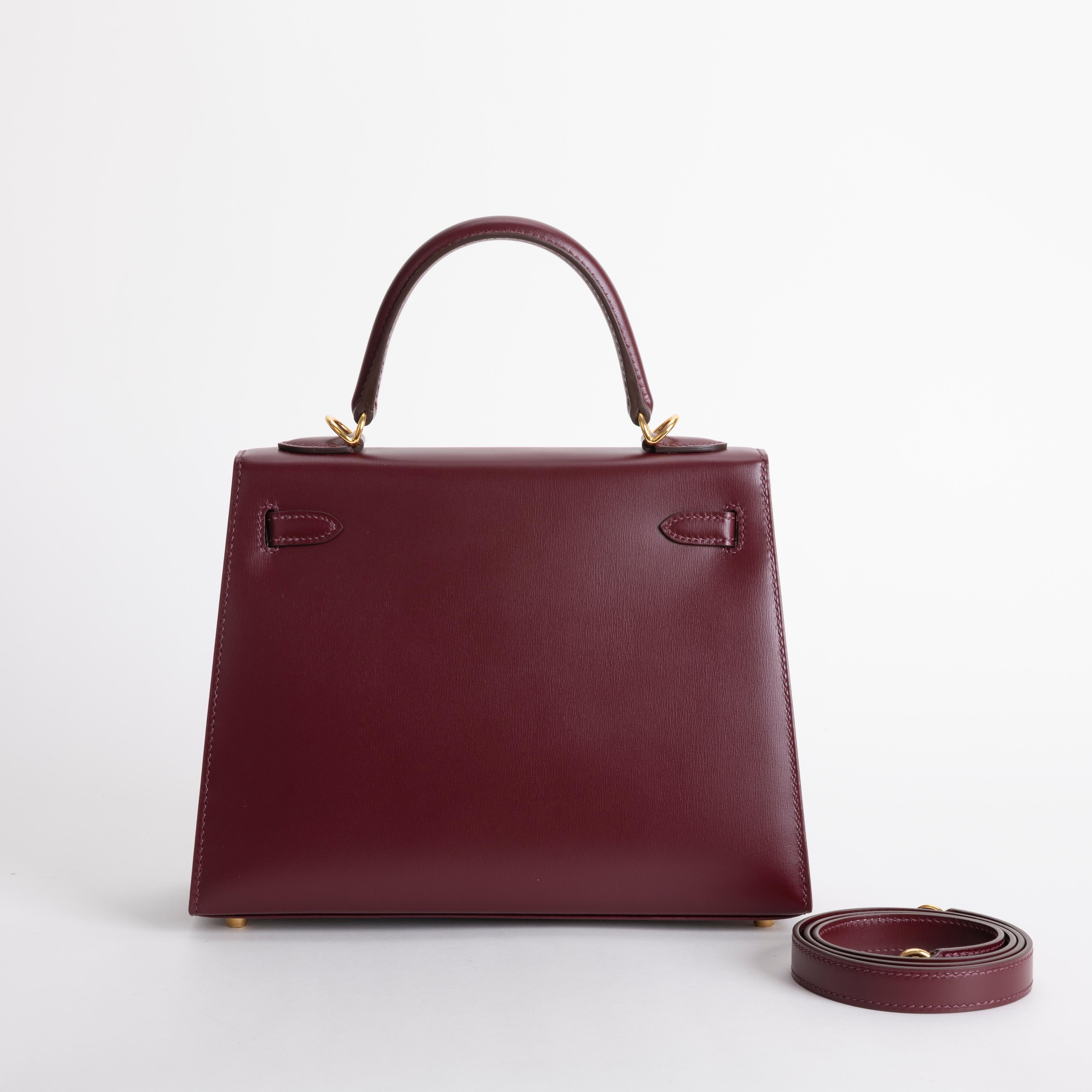 KELLY 25 BOX LEATHER BORDEAUX WITH GOLD HARDWARE (GHW)