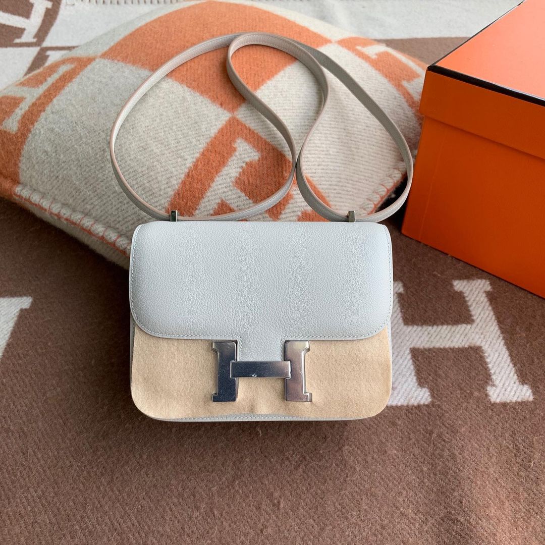 CONSTANCE 18 (MINI) PEARL GREY EVERCOLOR LEATHER WITH PALLADIUM HARDWARE (PHW)