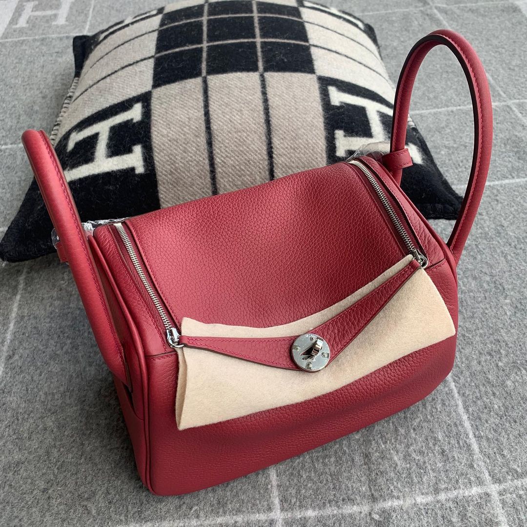 LINDY 26 CLEMENCE LEATHER ROUGE GRENAT WITH PALLADIUM HARDWARE (PHW)