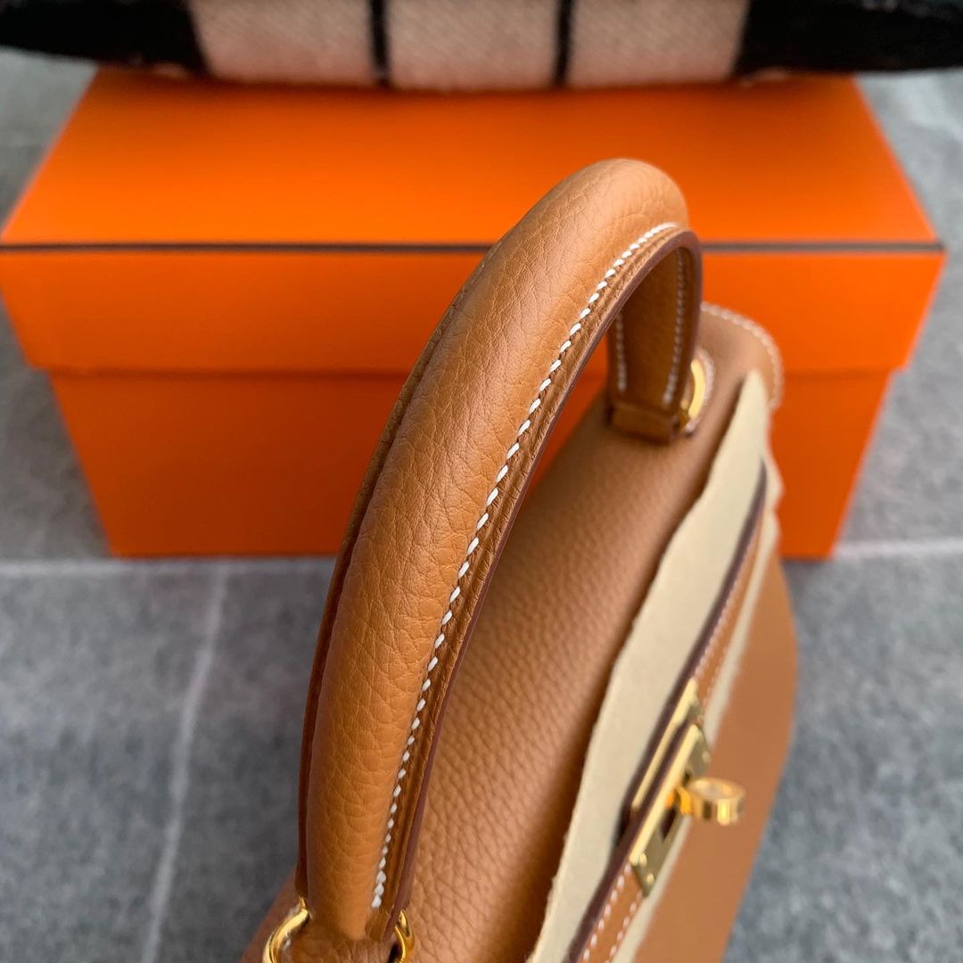 KELLY 25 TOGO LEATHER GOLD WITH GOLD HARDWARE (GHW)