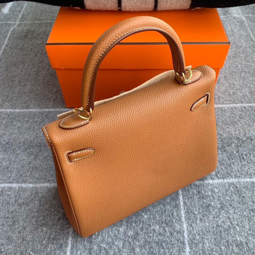 KELLY 25 TOGO LEATHER GOLD WITH GOLD HARDWARE (GHW)