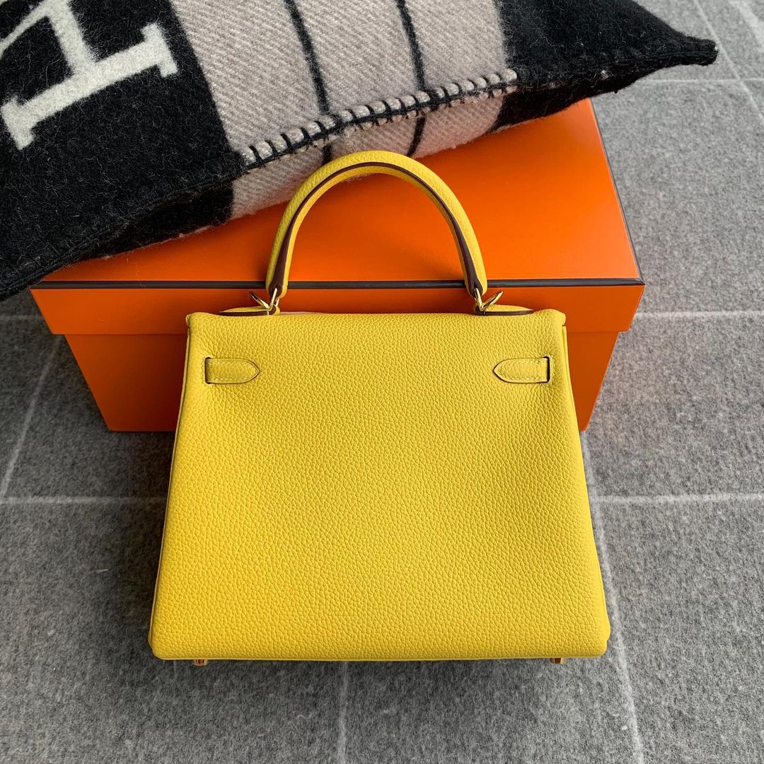 KELLY 25 TOGO LEATHER JAUNE DE NAPLES WITH GOLD HARDWARE (GHW)