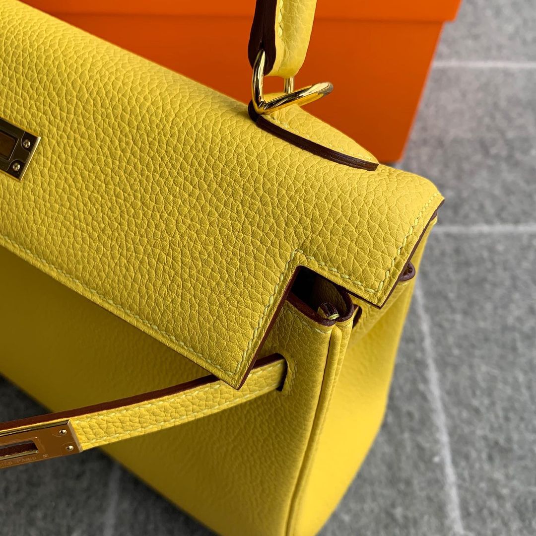 KELLY 25 TOGO LEATHER JAUNE DE NAPLES WITH GOLD HARDWARE (GHW)