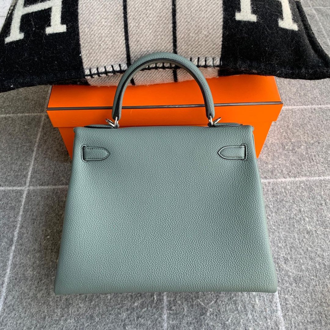 KELLY 28 TOGO LEATHER VERT AMANDE WITH PALLADIUM HARDWARE (PHW)