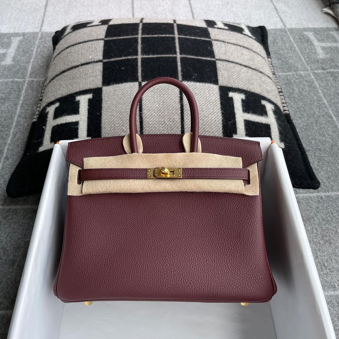 BIRKIN 25 TOGO LEATHER ROUGE H WITH GOLD HARDWARE (GHW)