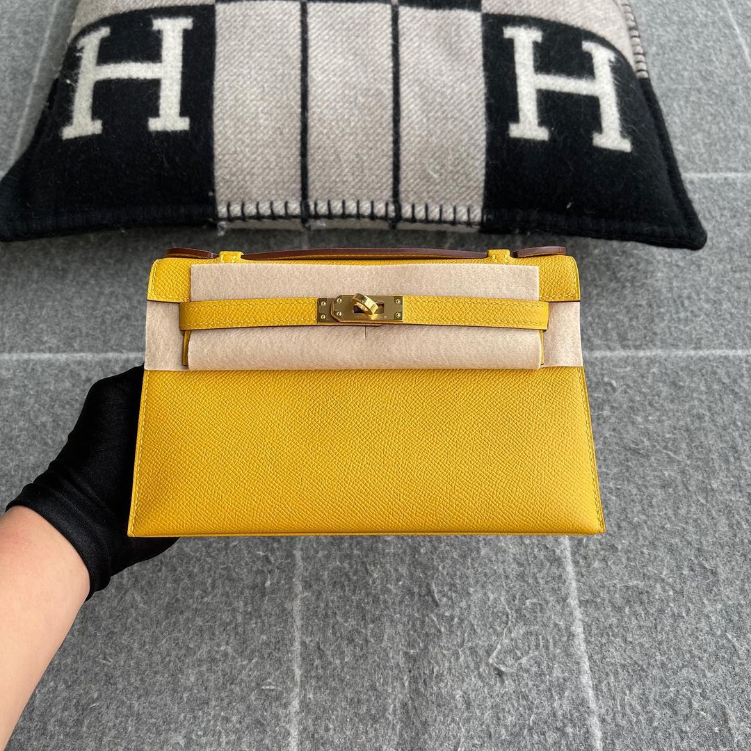 KELLY POCHETTE EPSOM LEATHER EPSOM JAUNE AMBRE WITH GOLD HARDWARE (GHW)