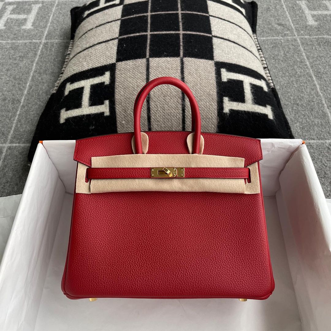 BIRKIN 25 TOGO LEATHER ROUGE CASAQUE WITH GOLD HARDWARE (GHW)