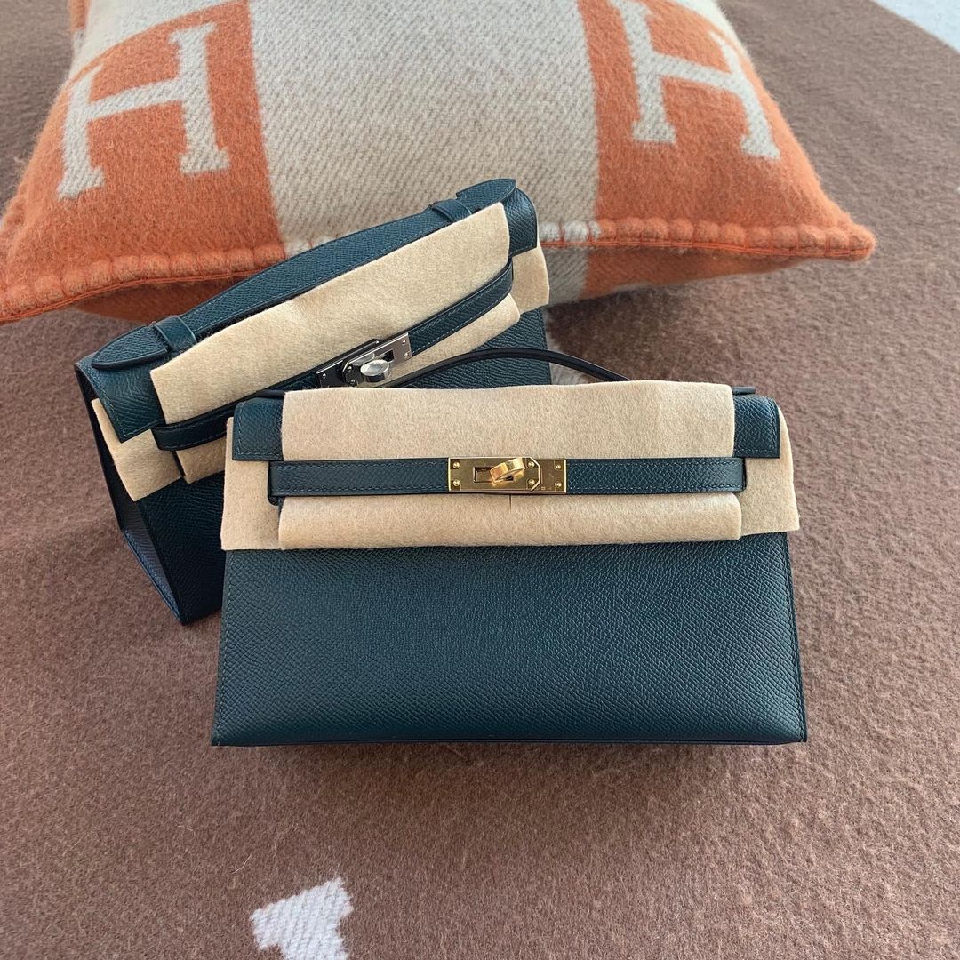 KELLY POCHETTE EPSOM LEATHER VERT CYPRESS  WITH GOLD HARDWARE (GHW)