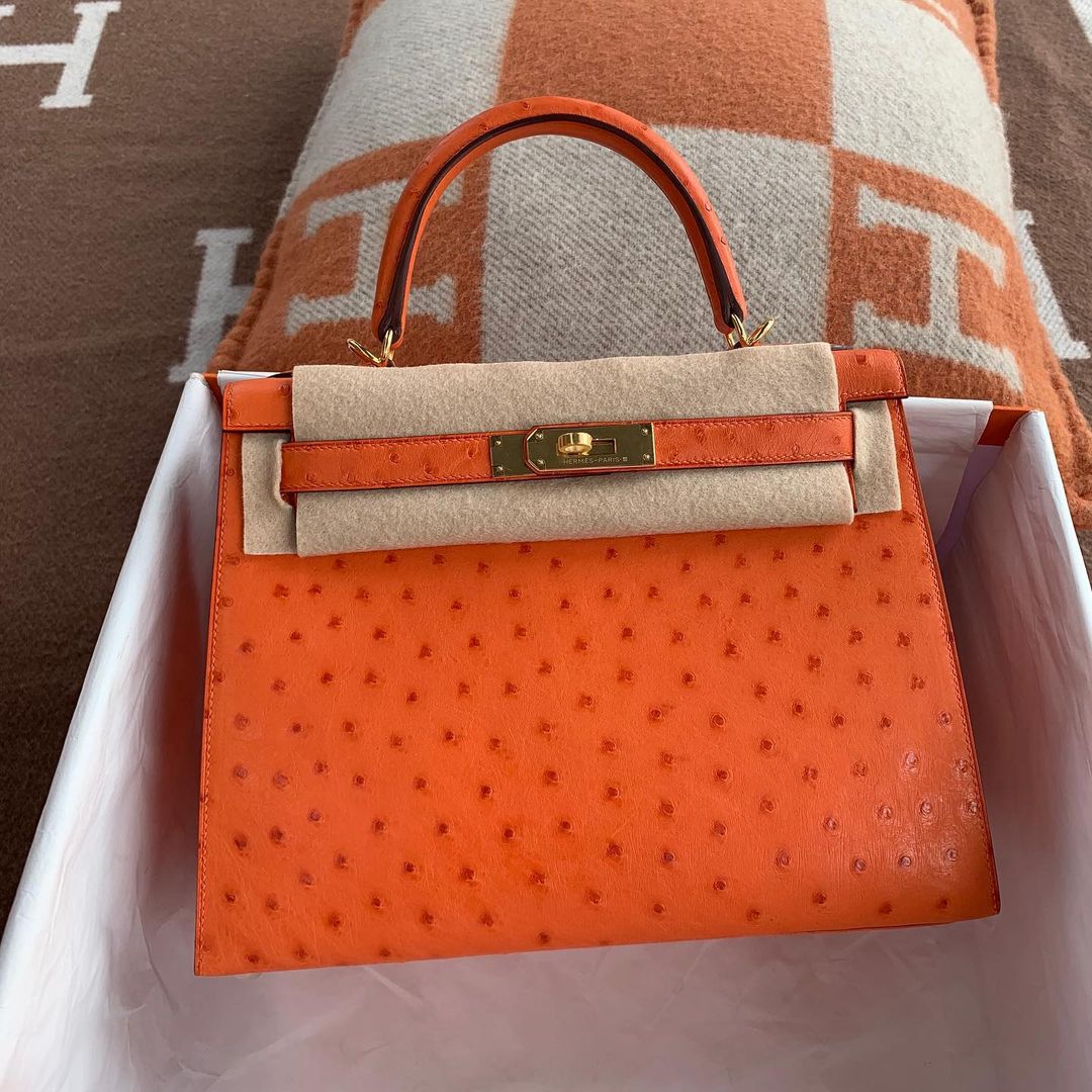 KELLY 28 OSTRICH LEATHER TANGERINE (ORANGE) WITH GOLD HARDWARE (GHW)