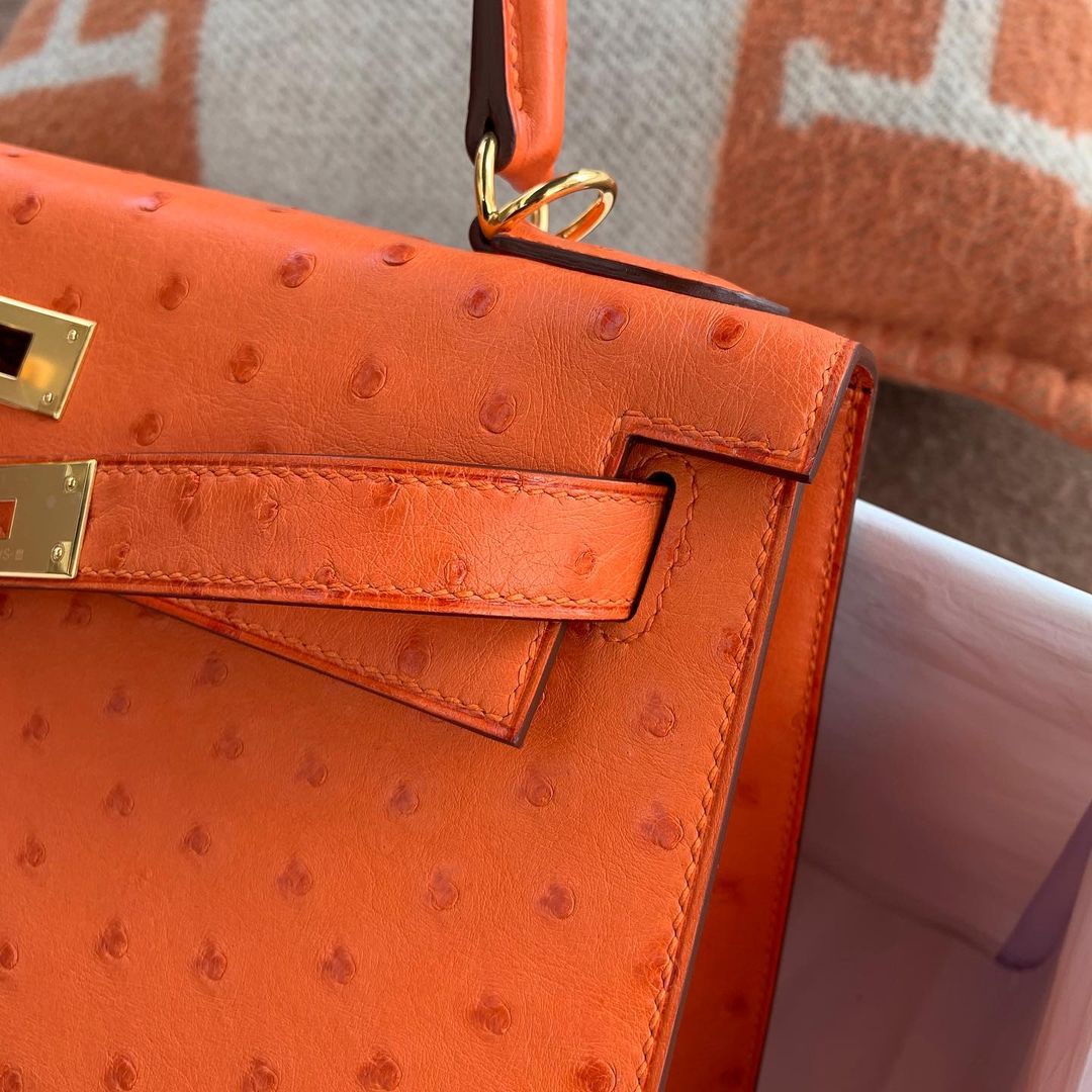 KELLY 28 OSTRICH LEATHER TANGERINE (ORANGE) WITH GOLD HARDWARE (GHW)