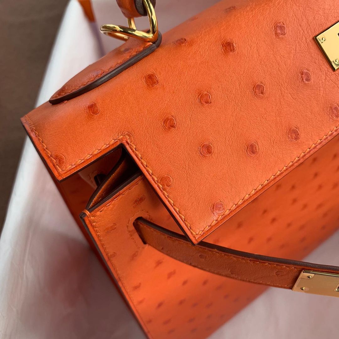 KELLY 28 OSTRICH LEATHER TANGERINE (ORANGE) WITH GOLD HARDWARE (GHW)