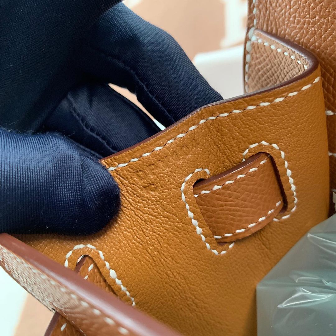 KELLY 28 EPSOM LEATHER GOLD WITH GOLD HARDWARE (GHW)