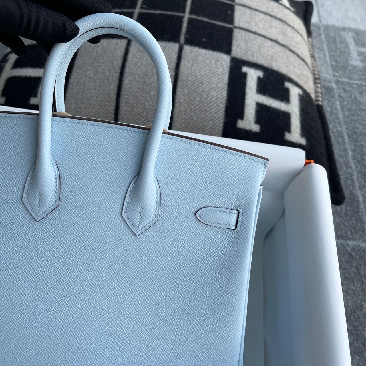 BIRKIN 25 EPSOM LEATHER BLEU ZEPHYR WITH PALLADIUM HARDWARE (PHW)