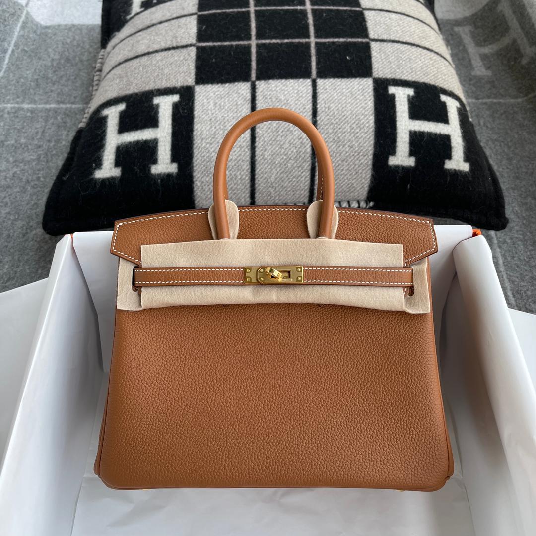 BIRKIN 25 TOGO LEATHER GOLD WITH GOLD HARDWARE (GHW)