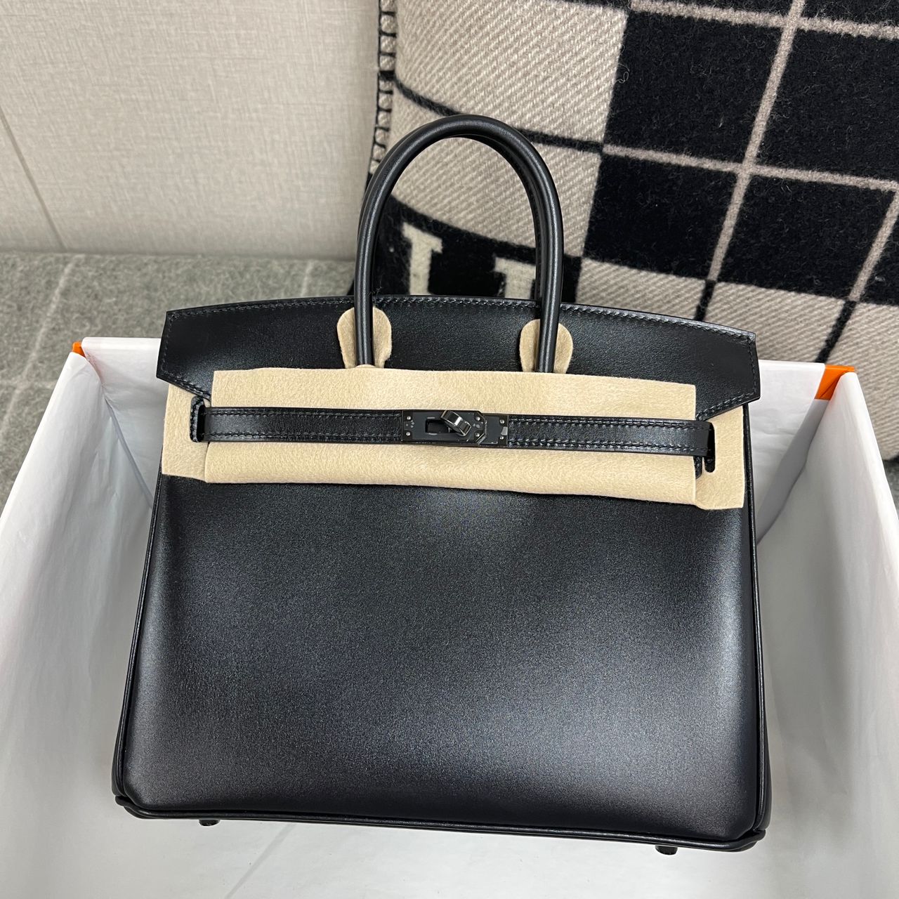 BIRKIN 25 SO BLACK BOX CALF LEATHER WITH BLACK HARDWARE (LIMITED)