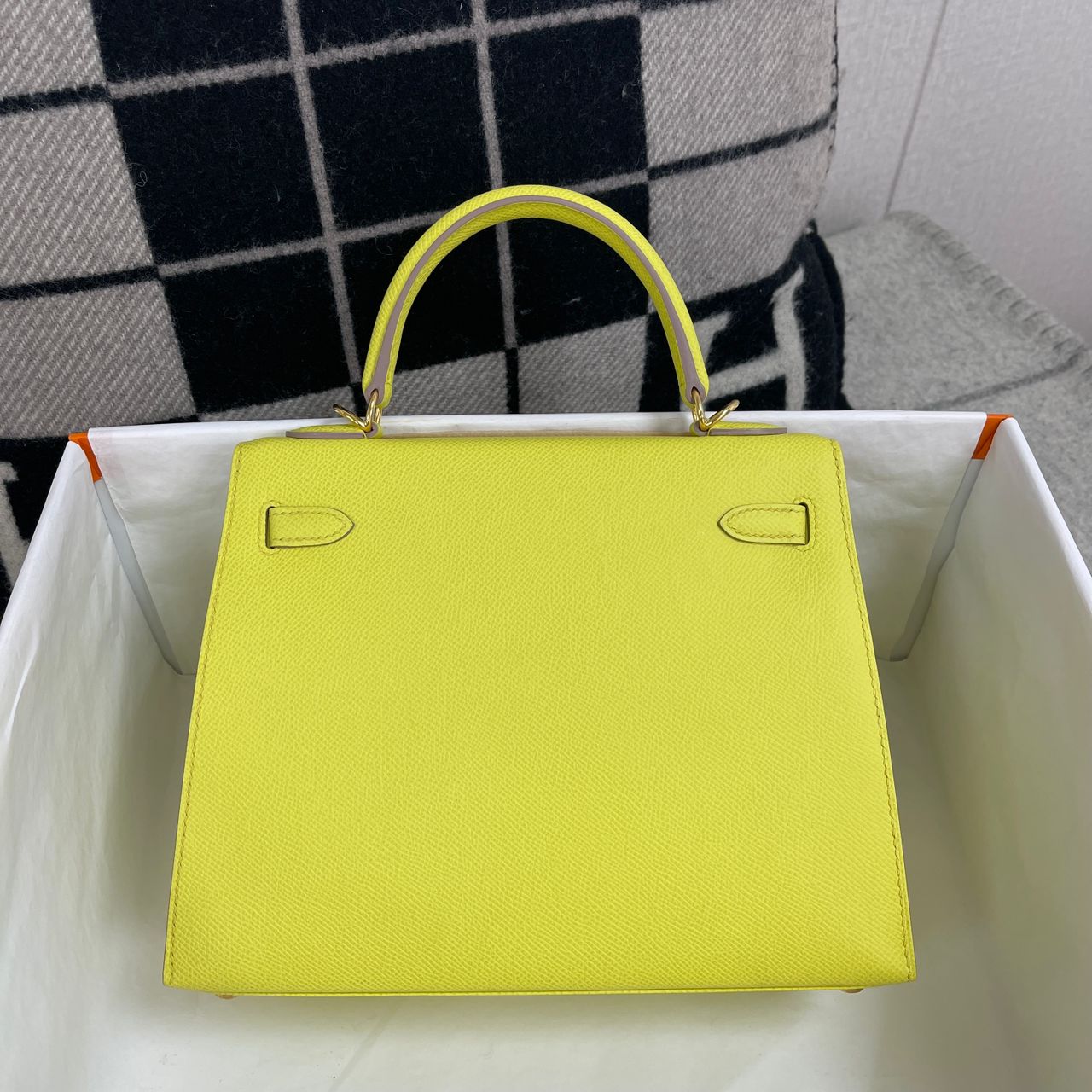 KELLY 25 EPSOM LEATHER LIME (YELLOW) WITH GOLD HARDWARE (GHW)